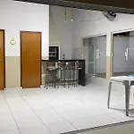 Casa Com Piscina Em Bc