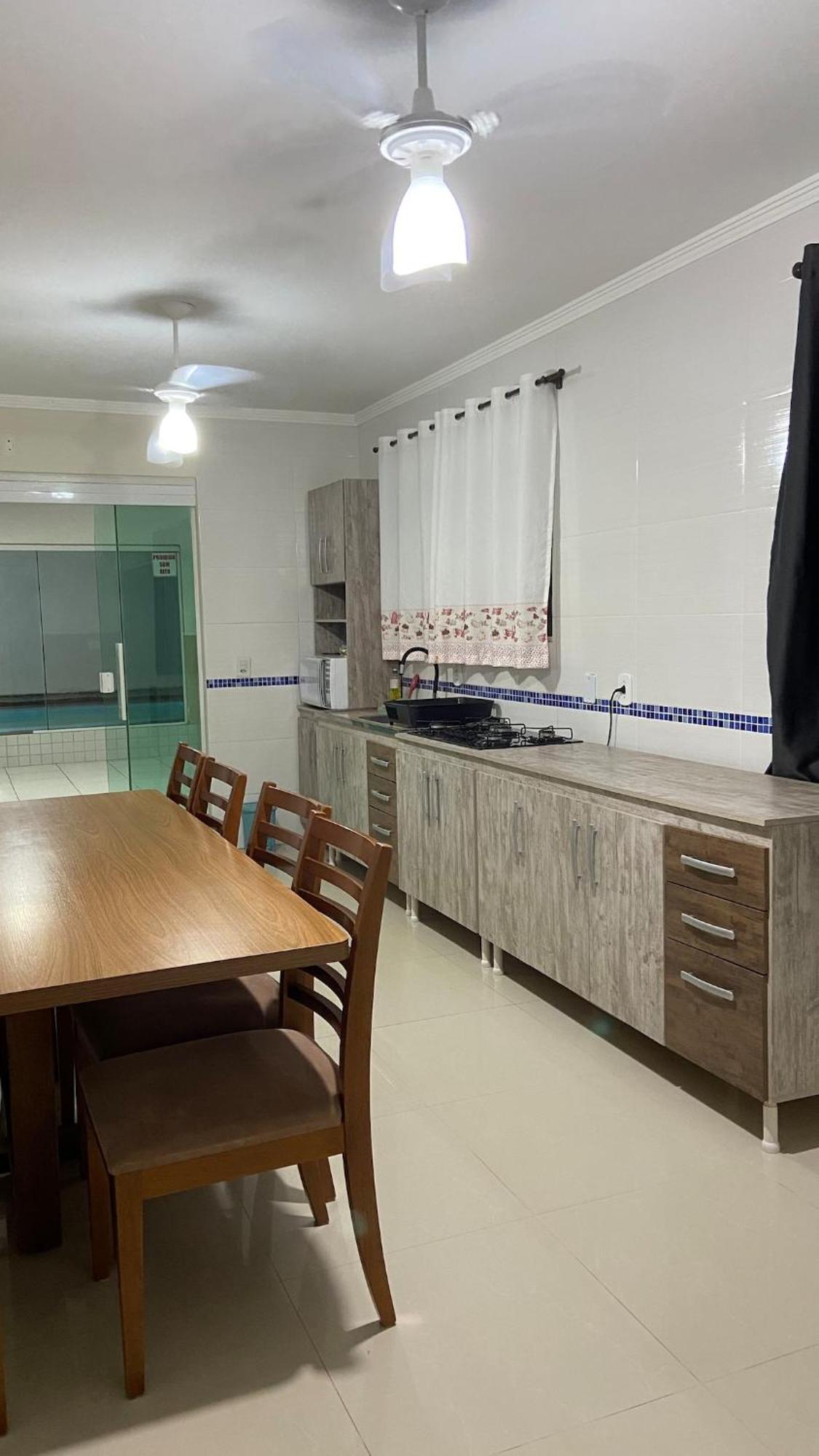 Casa de férias Casa Com Piscina Em Bc Balneario Camboriu